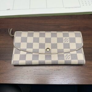 Louis Vuitton Damier Azur Check Continental Wallet - Cream/Beige